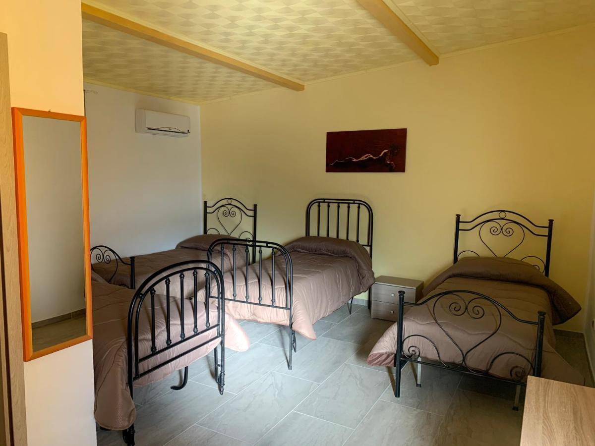 Casa Acito Bed and Breakfast Stornara Eksteriør billede